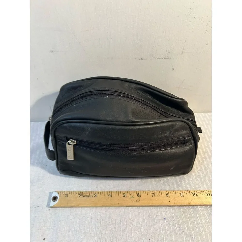 Kenneth Cole black‎ leather zipper toiletries bag 10